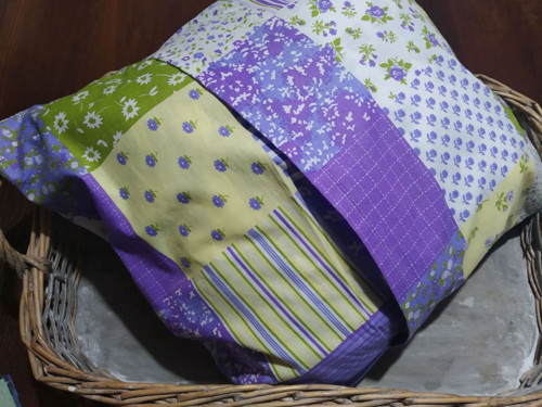 Polštář fialový patchwork — foto 2