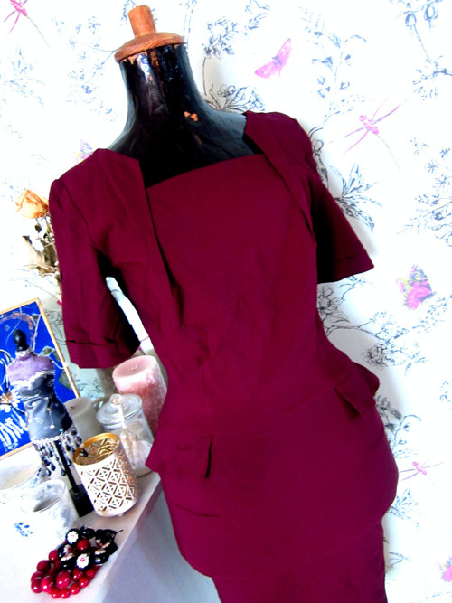 Burgundy retro pin-up šaty — foto 3