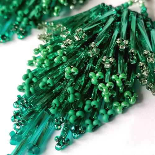 Emerald Green Fringe Cascade Earrings — foto 3