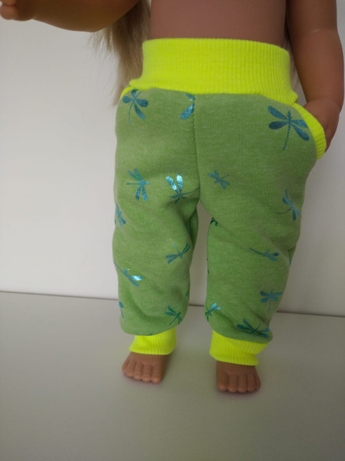 Tepláčky pro Baby Born sestřičku — foto 2