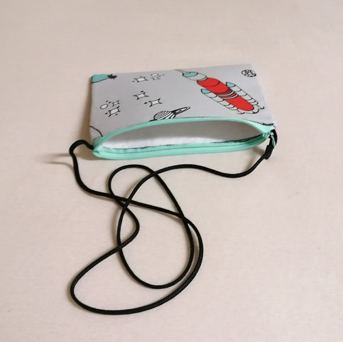Kabelka-crossbody Snoopy sleva — foto 3