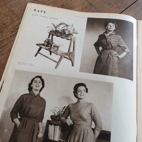 ŽENA a MÓDA ... módní časopis ... 10/1954 — foto 3