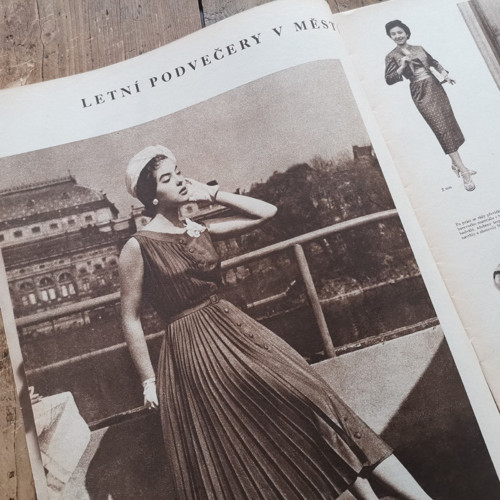 ŽENA a MÓDA ... módní časopis ... 7/1957 — foto 3