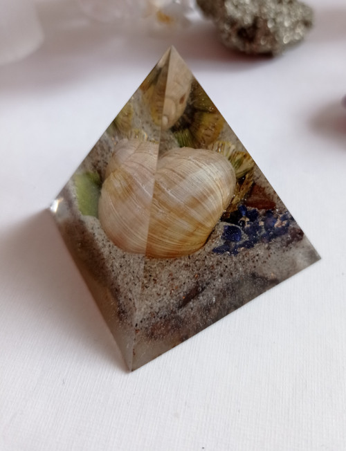 Pyramida s přírodou — foto 2