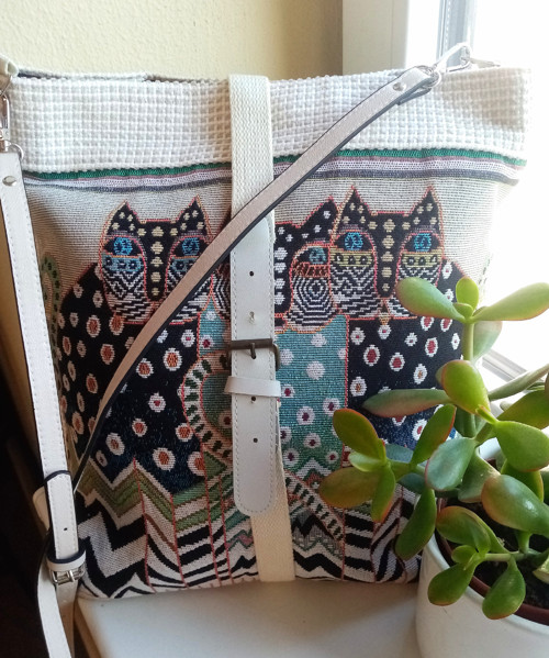 Smetanová crossbody — foto 3