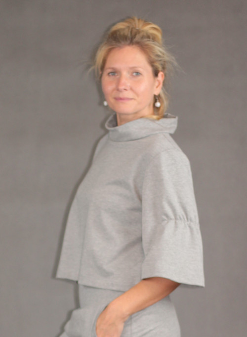Krátká mikina — foto 3