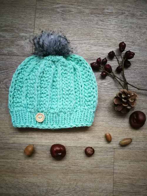Pletená mint čepička třpytivá — foto 4