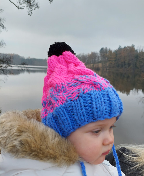 Pletená zimní čepička pro holčičky — foto 6