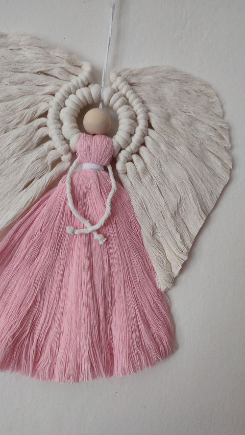 Macramé anděl v růžovém rouchu — foto 3