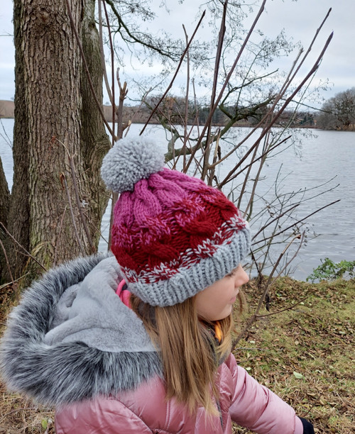 Pletená zimní čepička pro holky — foto 5