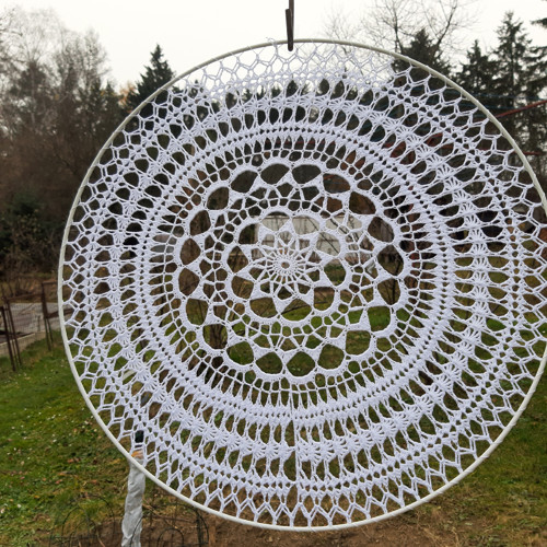 Krajková mandala 50 cm — foto 3