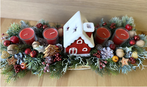 Adventní truhlík s domeckem — foto 5