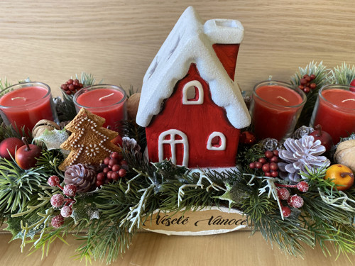 Adventní truhlík s domeckem — foto 4