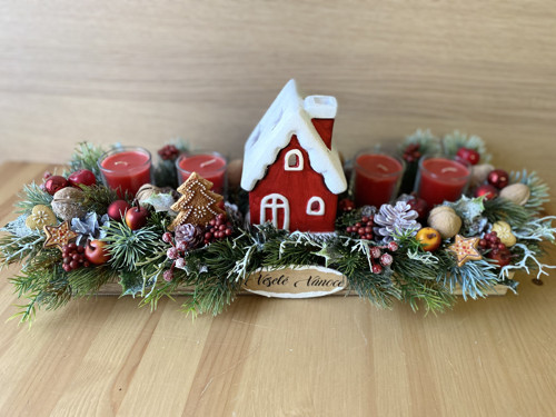 Adventní truhlík s domeckem — foto 2
