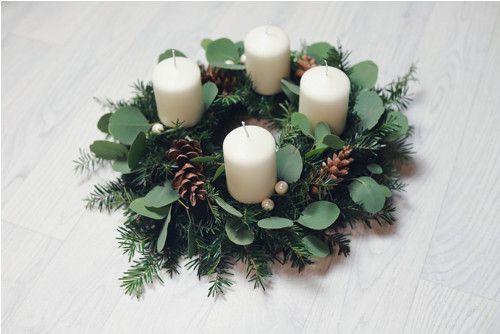Adventní věneček s eukalyptem — foto 3