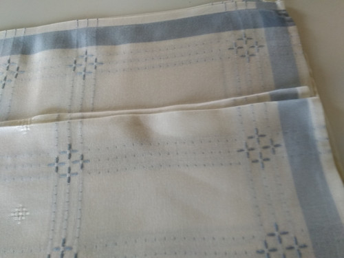 Ubrus s jemným vzorem — foto 2