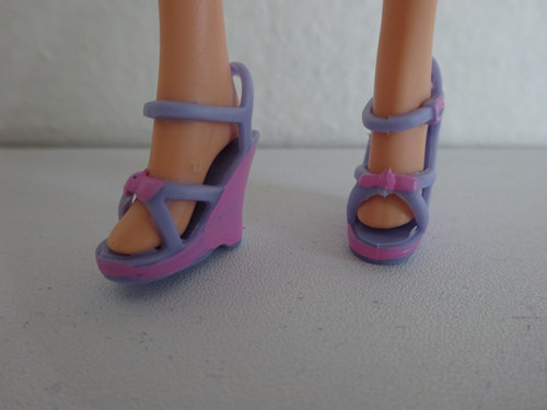Obleček pro Barbie — foto 4