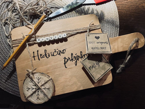 Dřevěné prkýnko - Hedvičino prkýnko (na přání) — foto 3