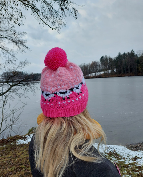 Pletená dámská čepice — foto 4