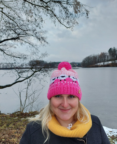 Pletená dámská čepice — foto 2