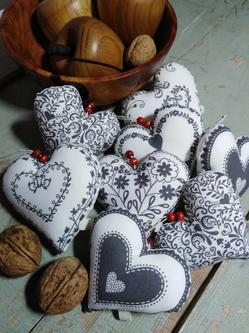 Staročeská srdíčka šedá — foto 3