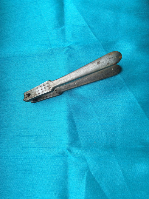 Louskáček oboustranný — foto 3