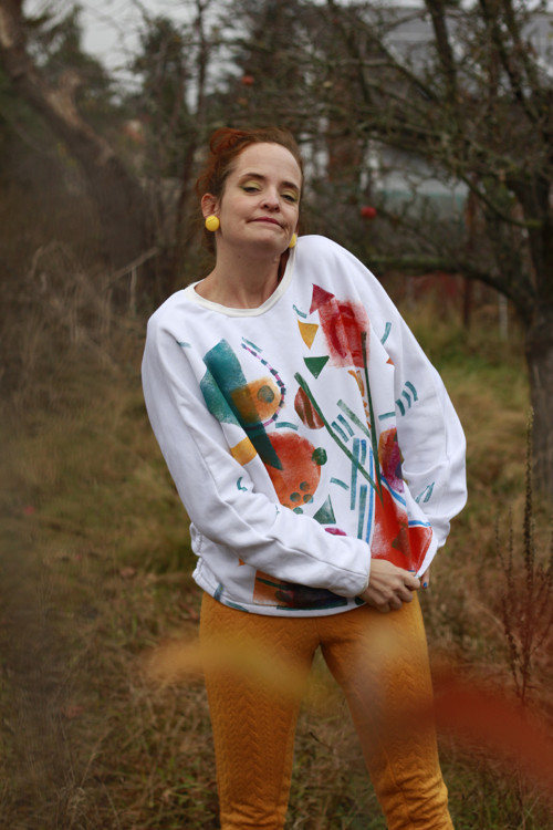 Mikina Whie I. — foto 3