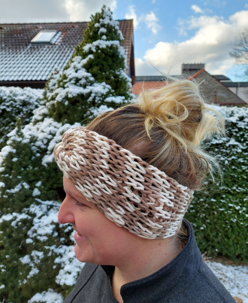 Pletená dvoubarevná čelenka — foto 3
