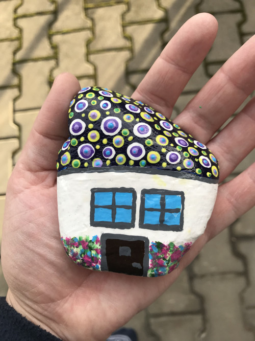 Malovaný kámen "domeček" — foto 2