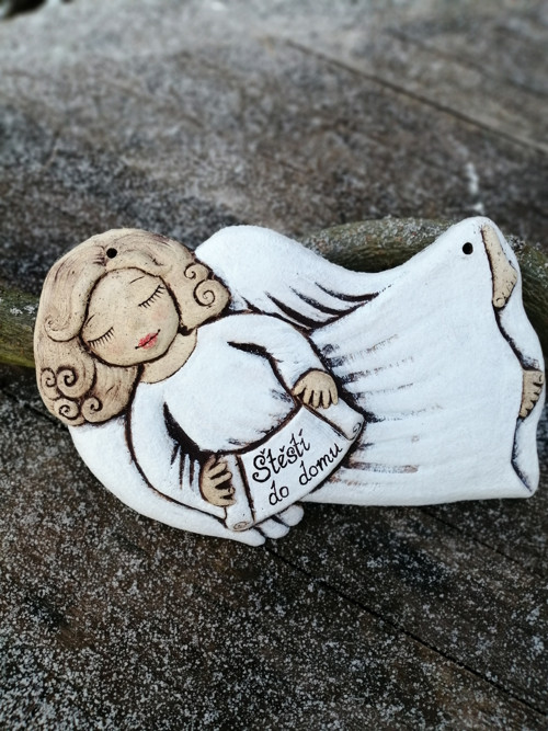 Andílek letící , reliéf — foto 2