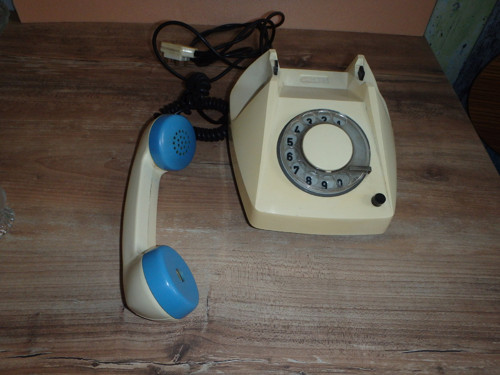 Tesla-Telefon-Retro — foto 2