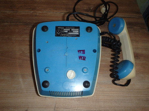Tesla-Telefon-Retro — foto 5