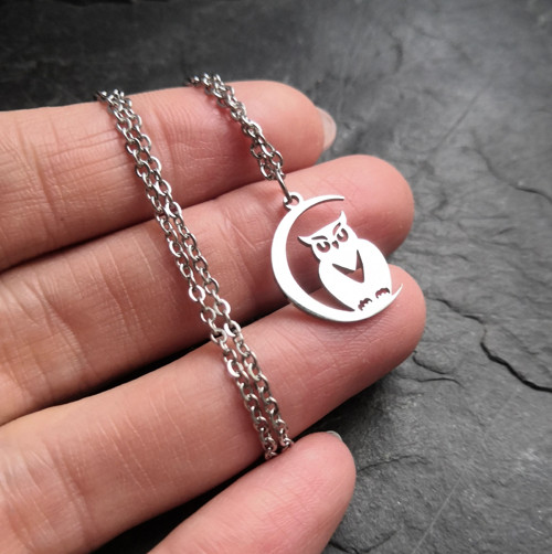Ocelový náhrdelník*sova na měsíci — foto 3
