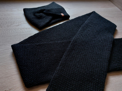 BLACKIE SET - Dámská čelenka a šála — foto 2