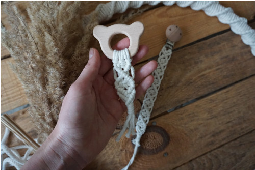 Macramé kousátko - Bílý medvídek — foto 4