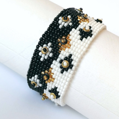 Black & White Loom Beaded Bracelet — foto 4