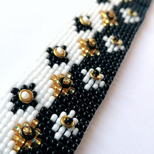 Black & White Loom Beaded Bracelet — foto 3