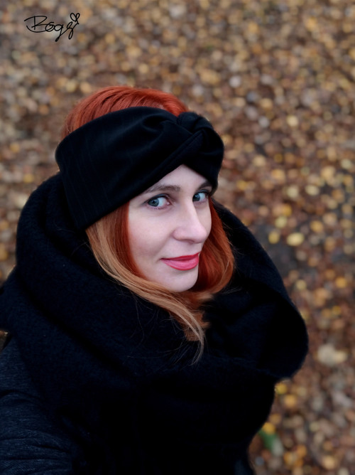 Teplá černá čelenka s překřížením 55-57cm — foto 5