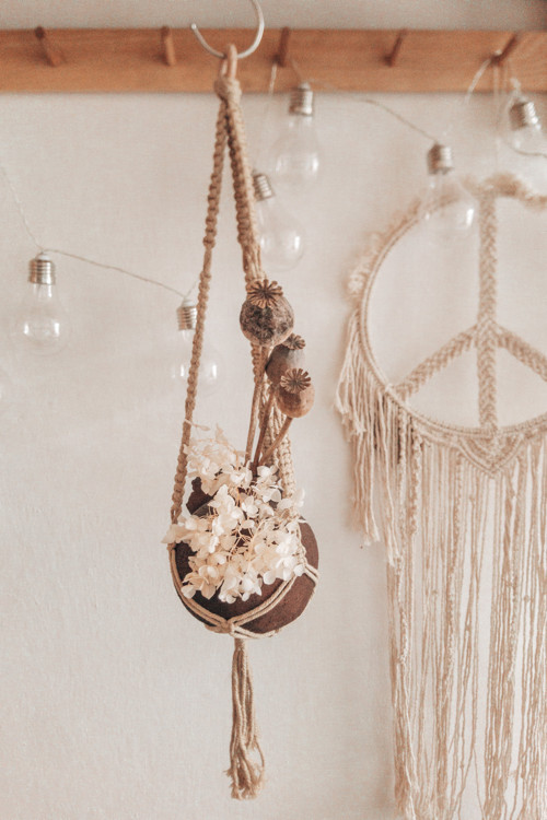Macramé závěsný květináč — foto 2