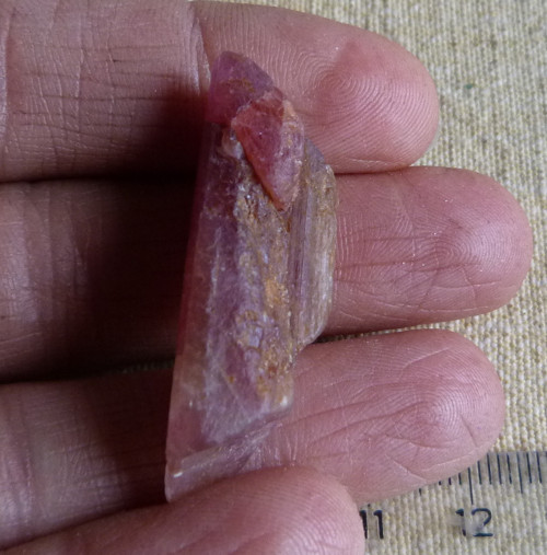 Rubelit surový - 3,6 cm - Extra! — foto 2