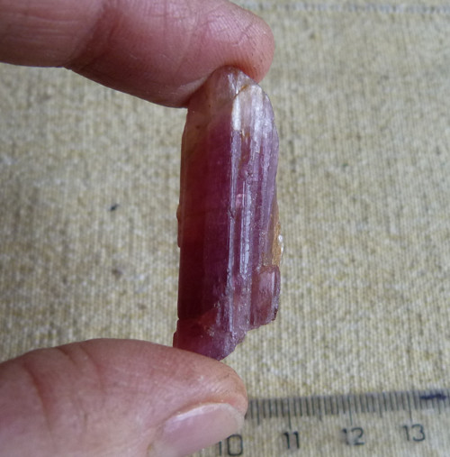Rubelit surový - 3,6 cm - Extra! — foto 4