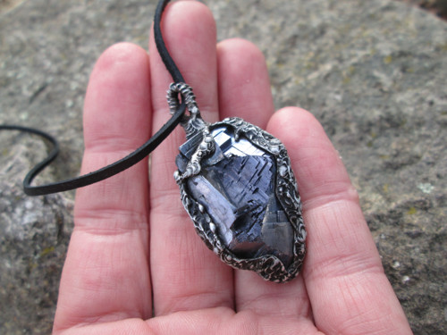 Talisman ,, Tenet " — foto 2