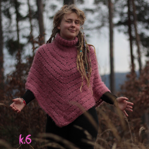 Háčkované pončo....Sním růžově — foto 2