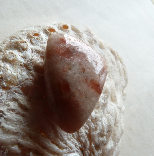 Sluneční kámen - 4,1 cm — foto 4