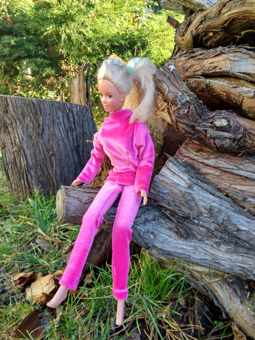 Pro Barbii růžový komplet — foto 3