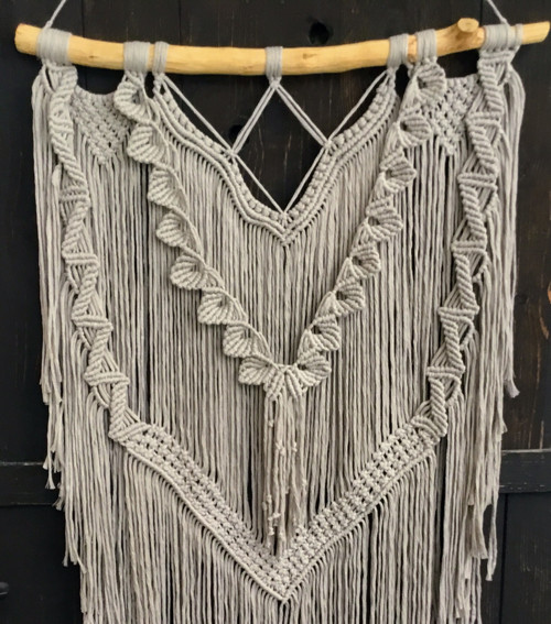 Macrame závěsná dekorace režná — foto 4