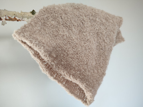 Bledo hnedé bouclé — foto 4