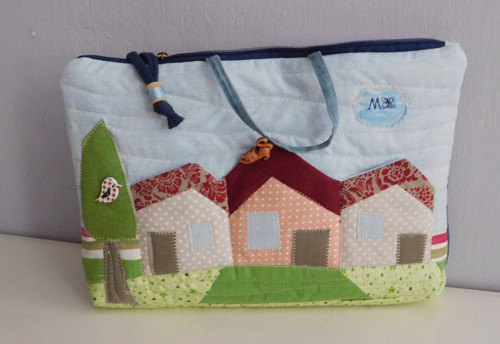 Patchwork s domečky - taška/pouzdro — foto 2