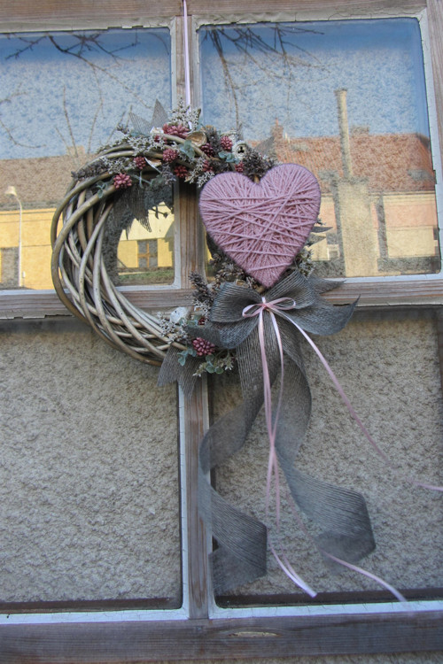 Šedo-růžový věnec — foto 2