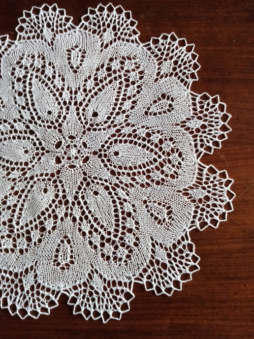 Kulatá pletená dečka Obloučky — foto 3